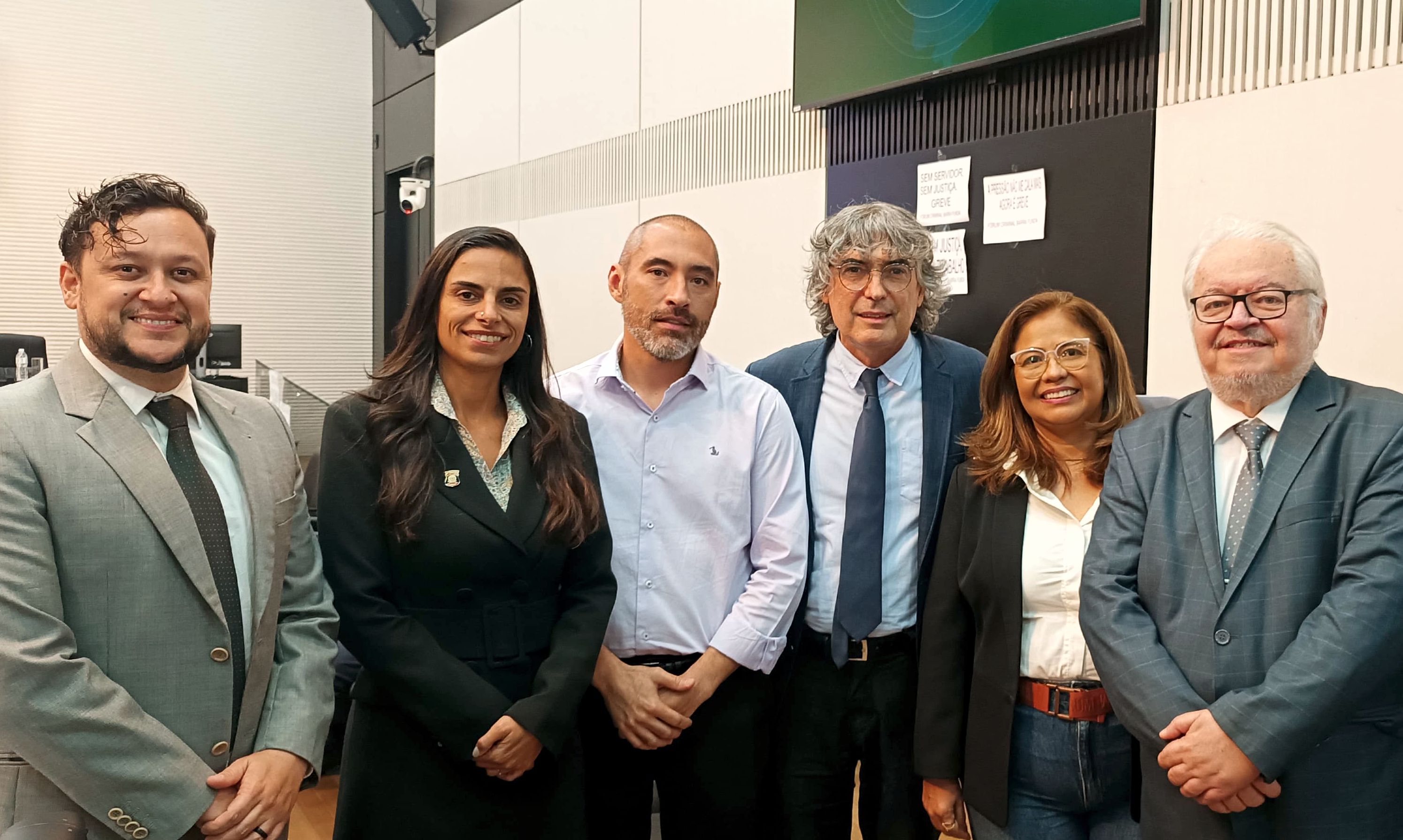 FENASSOJAF MARCA PRESENÇA EM AUDIÊNCIA PÚBLICA NA ALESP E DESTACA CONQUISTAS E DESAFIOS DOS OFICIAIS DE JUSTIÇA