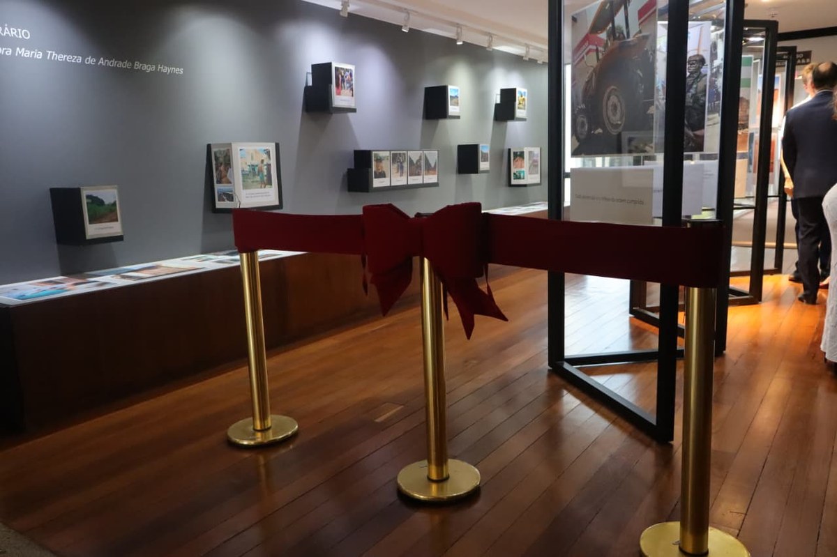 EXPOSIÇÃO FOTOGRÁFICA NO TJDFT DESTACA O PAPEL DOS OFICIAIS NA EFETIVAÇÃO DA JUSTIÇA