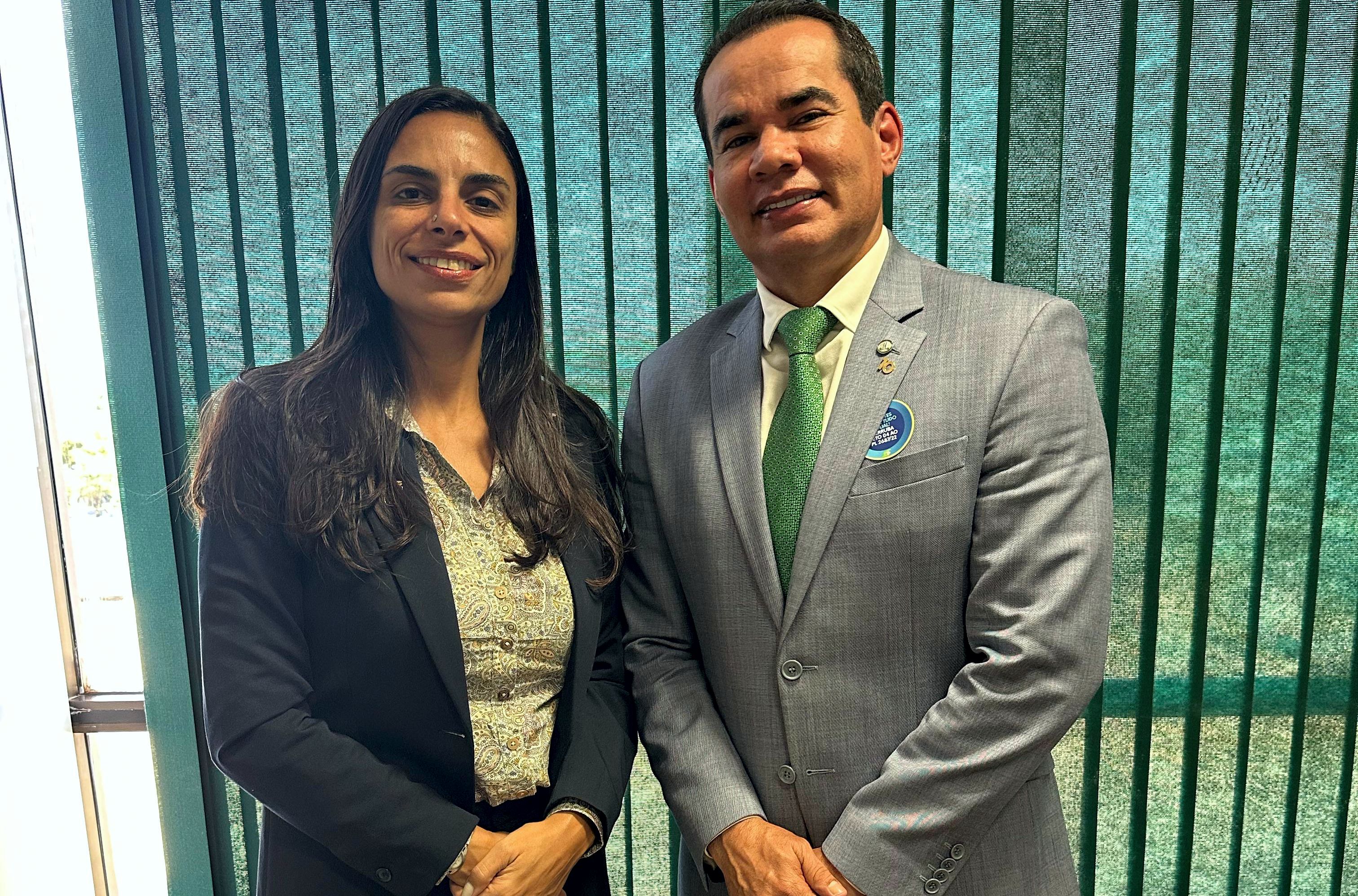 FENASSOJAF SE REÚNE COM O RELATOR DO PL 769/24 EM DEFESA DA EMENDA QUE GARANTE A VPNI X GAE AOS OFICIAIS DE JUSTIÇA