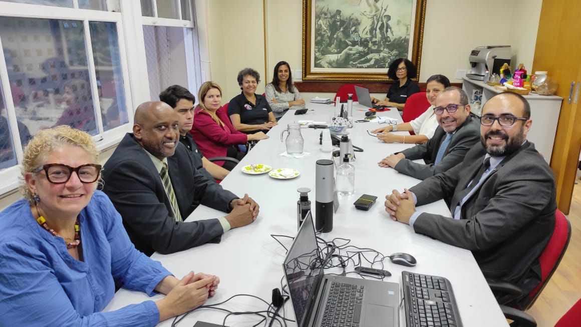 VICE-PRESIDENTA DA FENASSOJAF PARTICIPA DE REUNIÃO ENTRE SISEJUFE E SJRJ E REAFIRMA A IMPORTÂNCIA DA SEGURANÇA AOS OFICIAIS DE JUSTIÇA