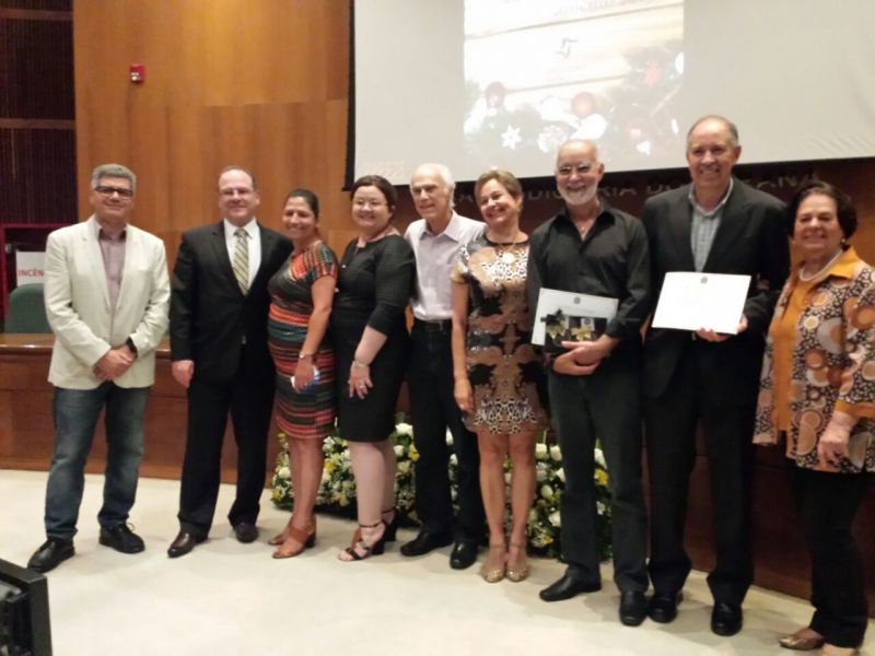 OFICIAIS DE JUSTIÇA APOSENTADOS SÃO HOMENAGEADOS PELA JUSTIÇA FEDERAL DO PARANÁ