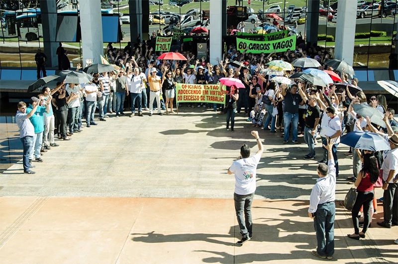 OFICIAIS DE JUSTIÇA DO TJDFT DECIDEM ENCERRAR A GREVE