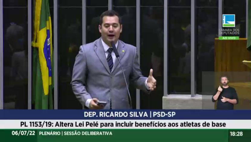 DURANTE FALA EM TRIBUNA, DEPUTADO RICARDO SILVA CHAMA A ATENÇÃO PARA VIOLÊNCIA PRATICADA CONTRA OS OFICIAIS DE JUSTIÇA EM TODO O BRASIL