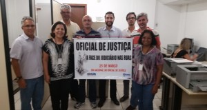 ASSOJAF/MG PRESTA HOMENAGEM AOS OFICIAIS DE JUSTIÇA