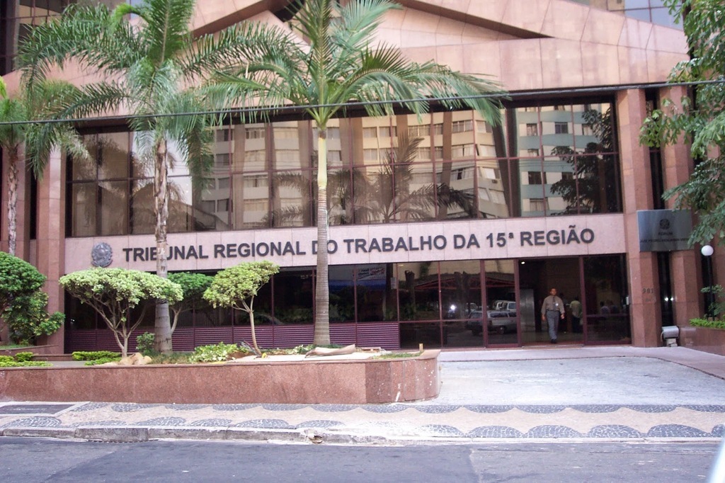 TRT-15 PUBLICA EDITAL DO CONCURSO PARA SERVIDORES: VAGAS PARA OFICIAIS DE JUSTIÇA ESTÃO ENTRE AS OFERTADAS