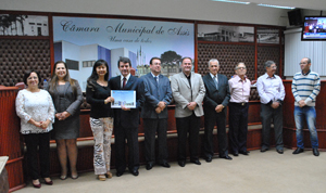 OFICIAIS DE JUSTIÇA SÃO HOMENAGEADOS PELA CÂMARA MUNICIPAL DE ASSIS