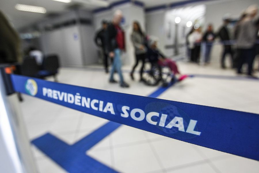 PROPOSTA DE REFORMA AUMENTA ALÍQUOTAS DE CONTRIBUIÇÃO DOS SERVIDORES PÚBLICOS