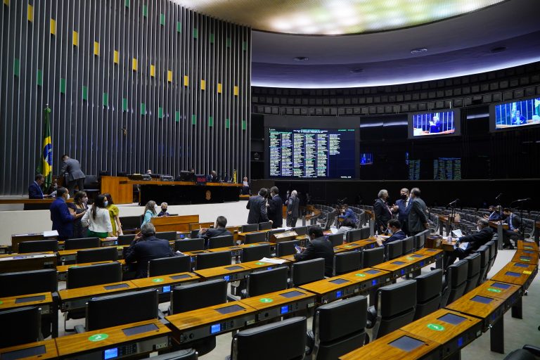 LÍDERES DA CÂMARA E DO SENADO ADIAM VOTAÇÃO DE VETOS PARA A PARTIR DO DIA 23 DE NOVEMBRO