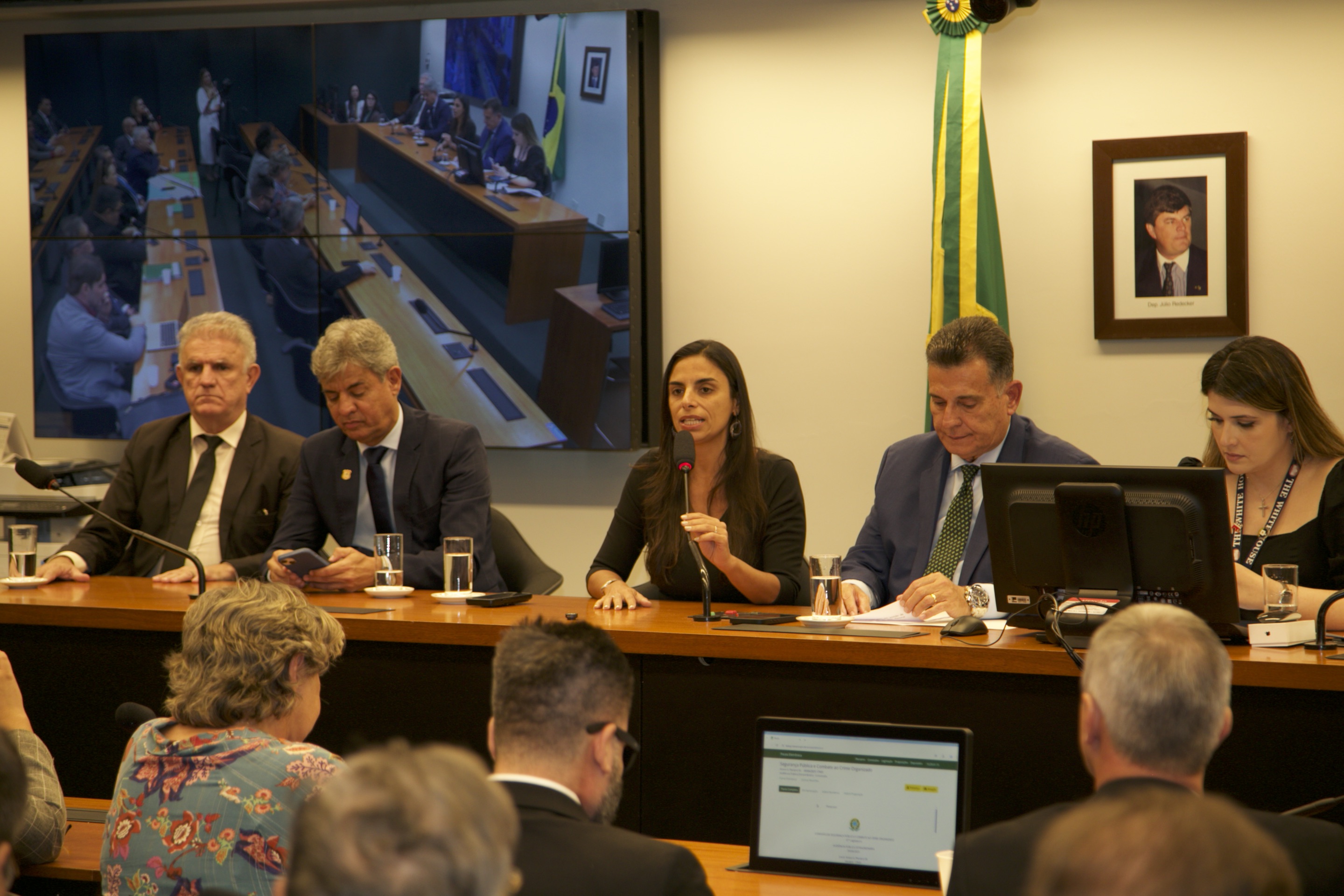 FENASSOJAF PARTICIPA DO RELANÇAMENTO DA FRENTE PARLAMENTAR DOS OFICIAIS DE JUSTIÇA E REFORÇA UNIDADE PELA VALORIZAÇÃO DA CARREIRA
